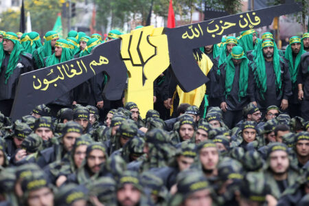 حزب اللہ نے اسرائیل پر 35 راکٹ فائر کیے: فوج