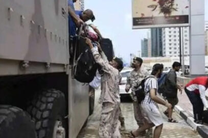 صحرائی شہروں میں سیلاب: متحدہ عرب امارات، عمان میں اب تک 22 افراد ہلاک