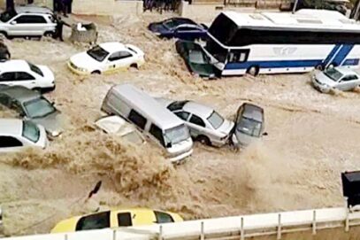 سلطنت عمان میں طوفانی بارشیں، 12 طلبہ سمیت 18افراد جاں بحق