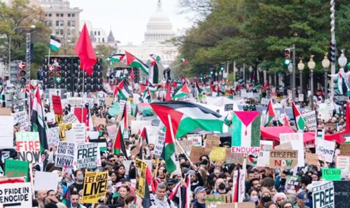 غزہ میں مظالم کیخلاف لندن میں طلبا کا احتجاج جاری